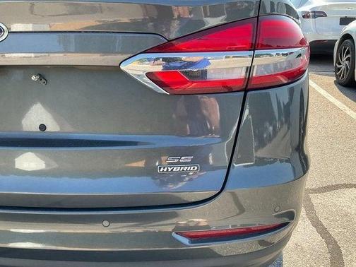 2020 Ford Fusion Hybrid SE