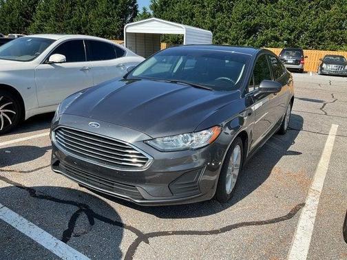 2020 Ford Fusion Hybrid SE