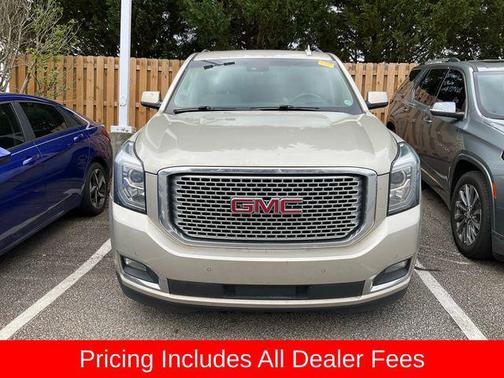 Sparkling Silver Metallic 2017 GMC Yukon XL Denali