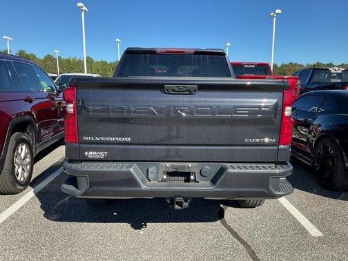 2022 Chevrolet Silverado 1500 Custom
