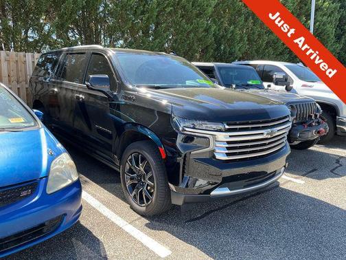 Black 2023 Chevrolet Suburban 4WD High Country
