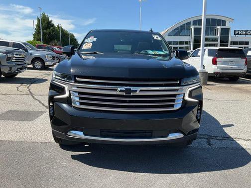 Black 2023 Chevrolet Suburban 4WD High Country