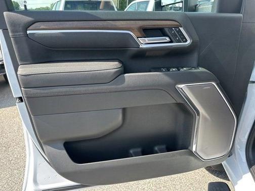 2025 Chevrolet Silverado 3500 High Country