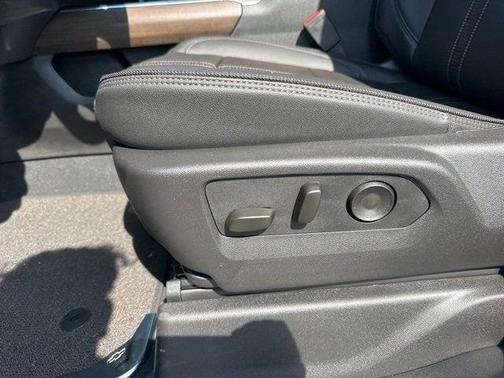 2025 Chevrolet Silverado 3500 High Country