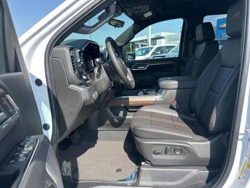 2025 Chevrolet Silverado 3500 High Country