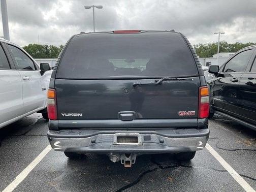 2003 GMC Yukon SLT