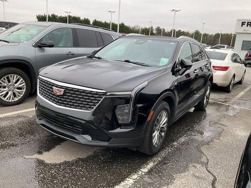 2025 Cadillac XT4 Premium Luxury