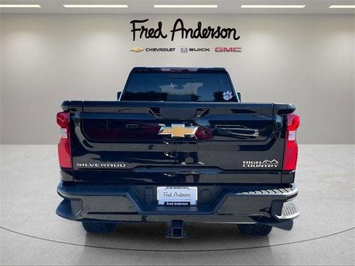 2022 Chevrolet Silverado 2500 High Country