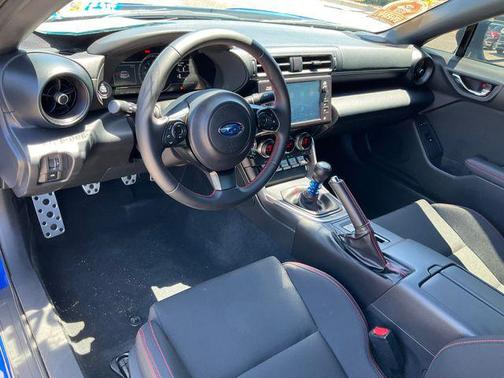 WR Blue Pearl 2024 Subaru BRZ Premium
