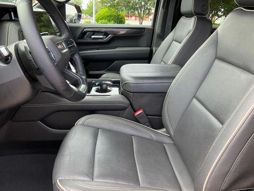 Volcanic Red Tintcoat 2025 GMC Yukon XL 4WD Elevation