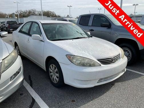 2005 Toyota Camry LE