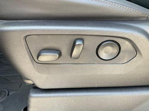 Sterling Metallic 2025 GMC Sierra 1500 Elevation