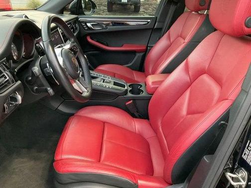 2020 Porsche Macan S