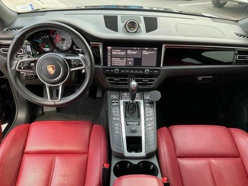 2020 Porsche Macan S