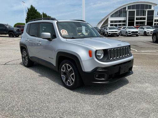 Glacier Metallic 2018 Jeep Renegade Latitude