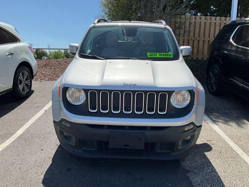Glacier Metallic 2018 Jeep Renegade Latitude