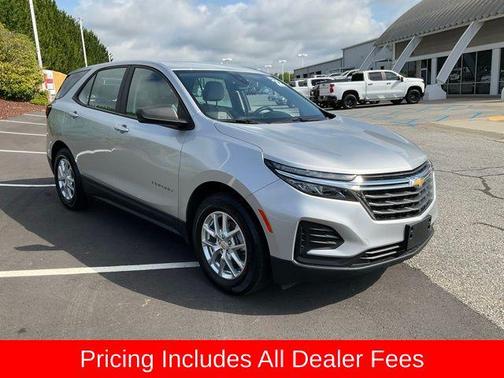 Silver Ice Metallic 2022 Chevrolet Equinox LS
