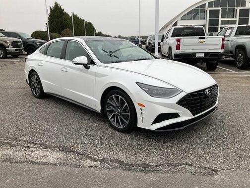 2022 Hyundai SONATA Limited