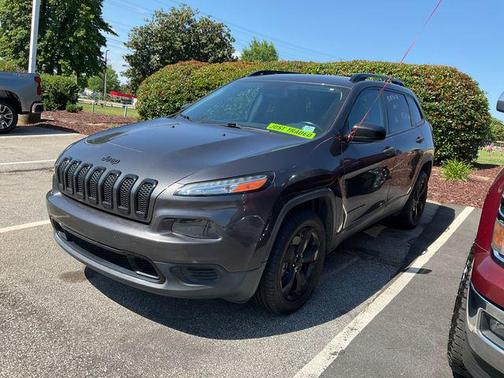 Granite Crystal Metallic Clearcoat 2017 Jeep Cherokee Sport