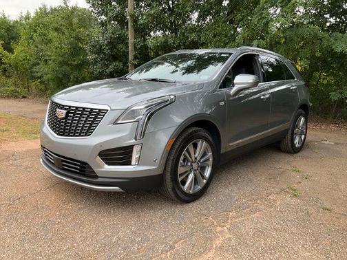 Argent Silver Metallic 2026 Cadillac XT5 Premium Luxury