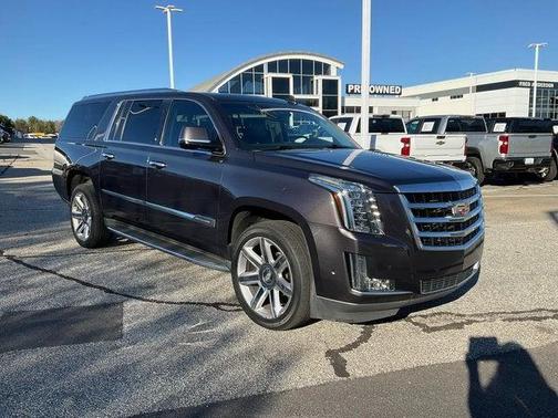 2018 Cadillac Escalade ESV Luxury