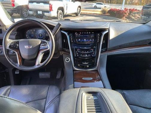 2018 Cadillac Escalade ESV Luxury