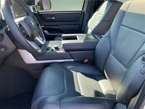 2025 Toyota Tundra Hybrid Platinum