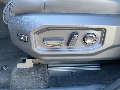 2025 Toyota Tundra Hybrid Platinum