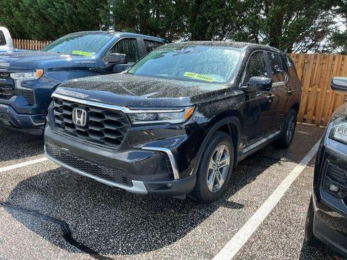 Crystal Black Pearl 2025 Honda Pilot EX-L
