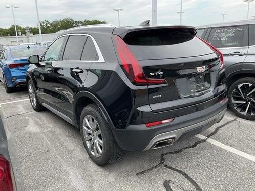 2023 Cadillac XT4 Premium Luxury