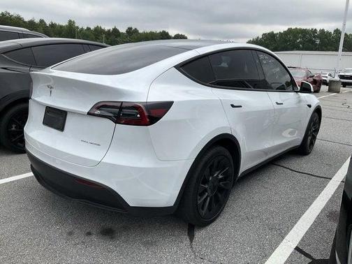 2023 Tesla Model Y Long Range Dual Motor All-Wheel Drive