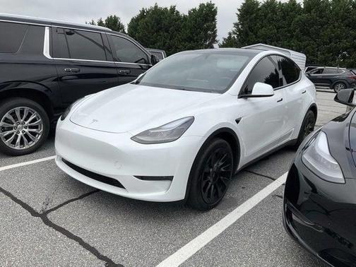 2023 Tesla Model Y Long Range Dual Motor All-Wheel Drive