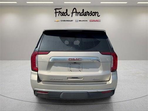 2023 GMC Yukon SLT