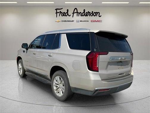 2023 GMC Yukon SLT