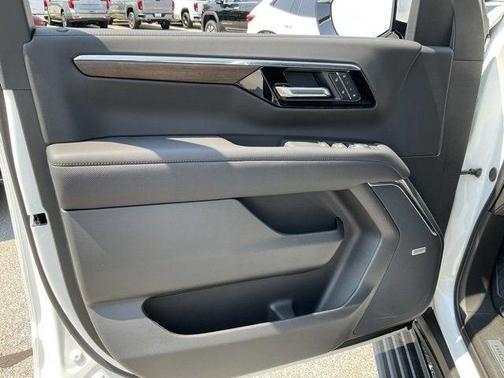 2025 Chevrolet Tahoe 4WD High Country