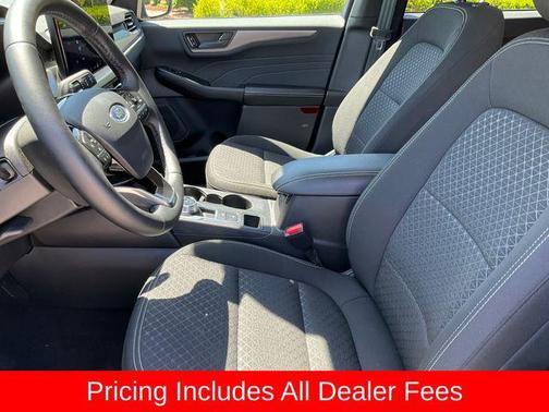 VAPOR BLUE METALLIC 2024 Ford Escape Active