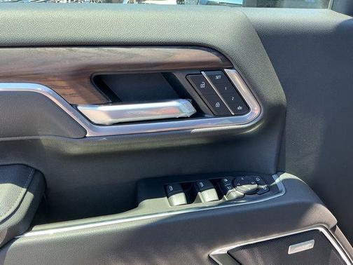 Onyx Black 2026 GMC Sierra 2500 SLT