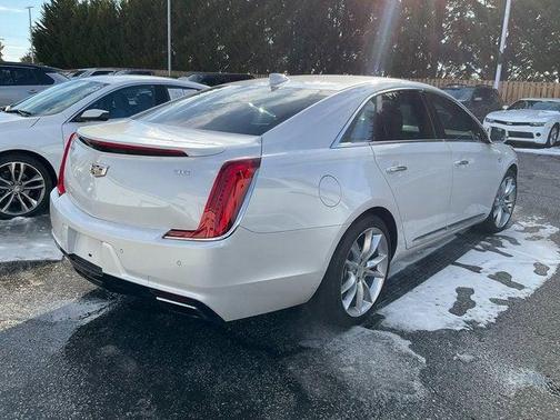 2018 Cadillac XTS Premium Luxury