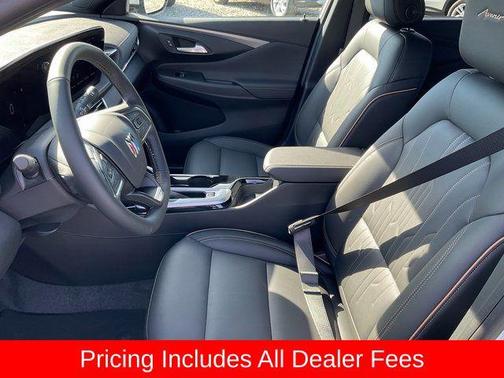 White Frost Tricoat 2026 Buick Envista Avenir FWD