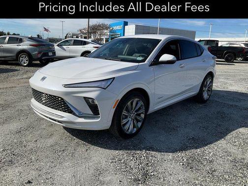 White Frost Tricoat 2026 Buick Envista Avenir FWD