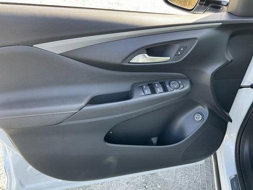 2026 Buick Envista Avenir FWD