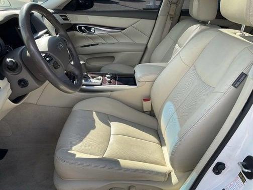 2015 INFINITI Q70 3.7X