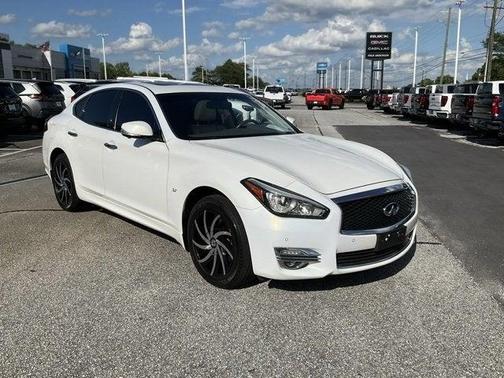 2015 INFINITI Q70 3.7X