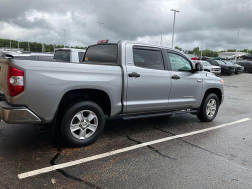 Silver Sky Metallic 2017 Toyota Tundra SR5