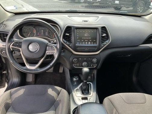 2016 Jeep Cherokee 75th Anniversary