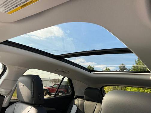 Summit White 2026 Buick Envision Sport Touring AWD