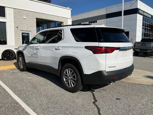 2023 Chevrolet Traverse LT Leather
