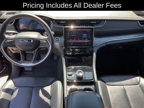 Diamond Black Crystal Pearlcoat 2023 Jeep Grand Cherokee Limited