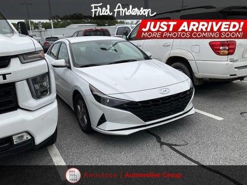2021 Hyundai ELANTRA SE