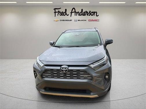 2025 Toyota RAV4 Hybrid SE